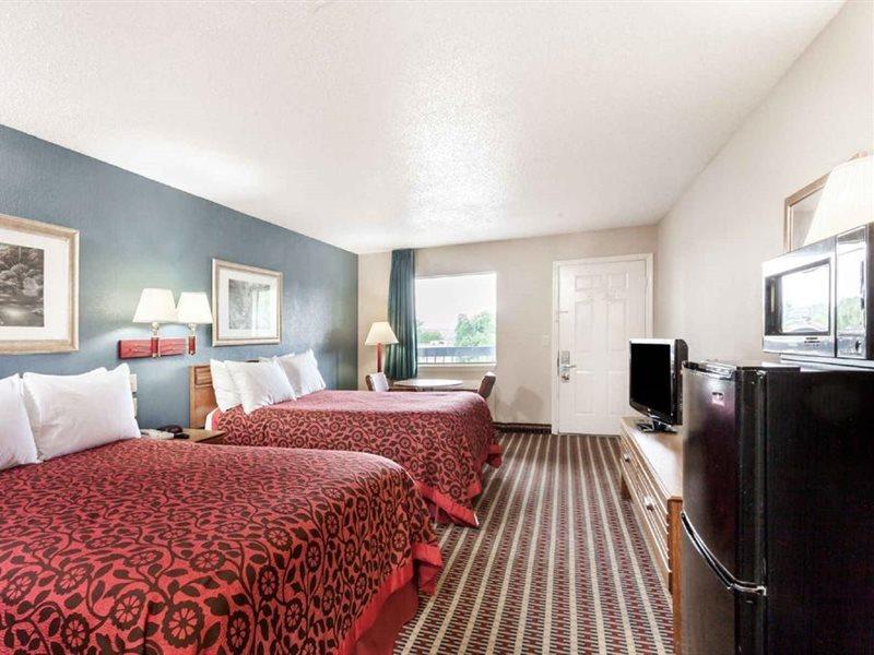 Days Inn By Wyndham Nashville N Opryland/Grand Ole Opry Dış mekan fotoğraf
