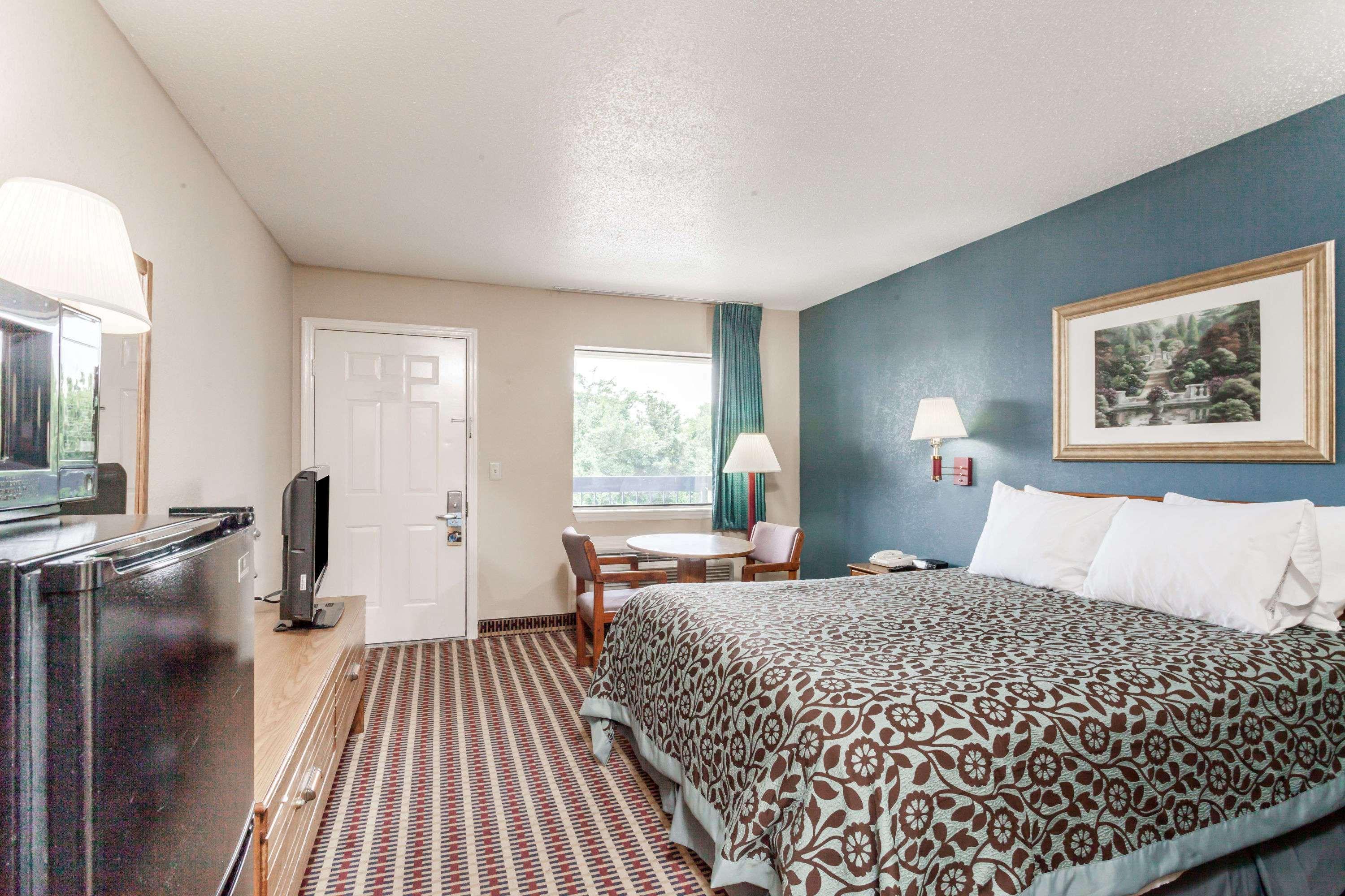 Days Inn By Wyndham Nashville N Opryland/Grand Ole Opry Dış mekan fotoğraf