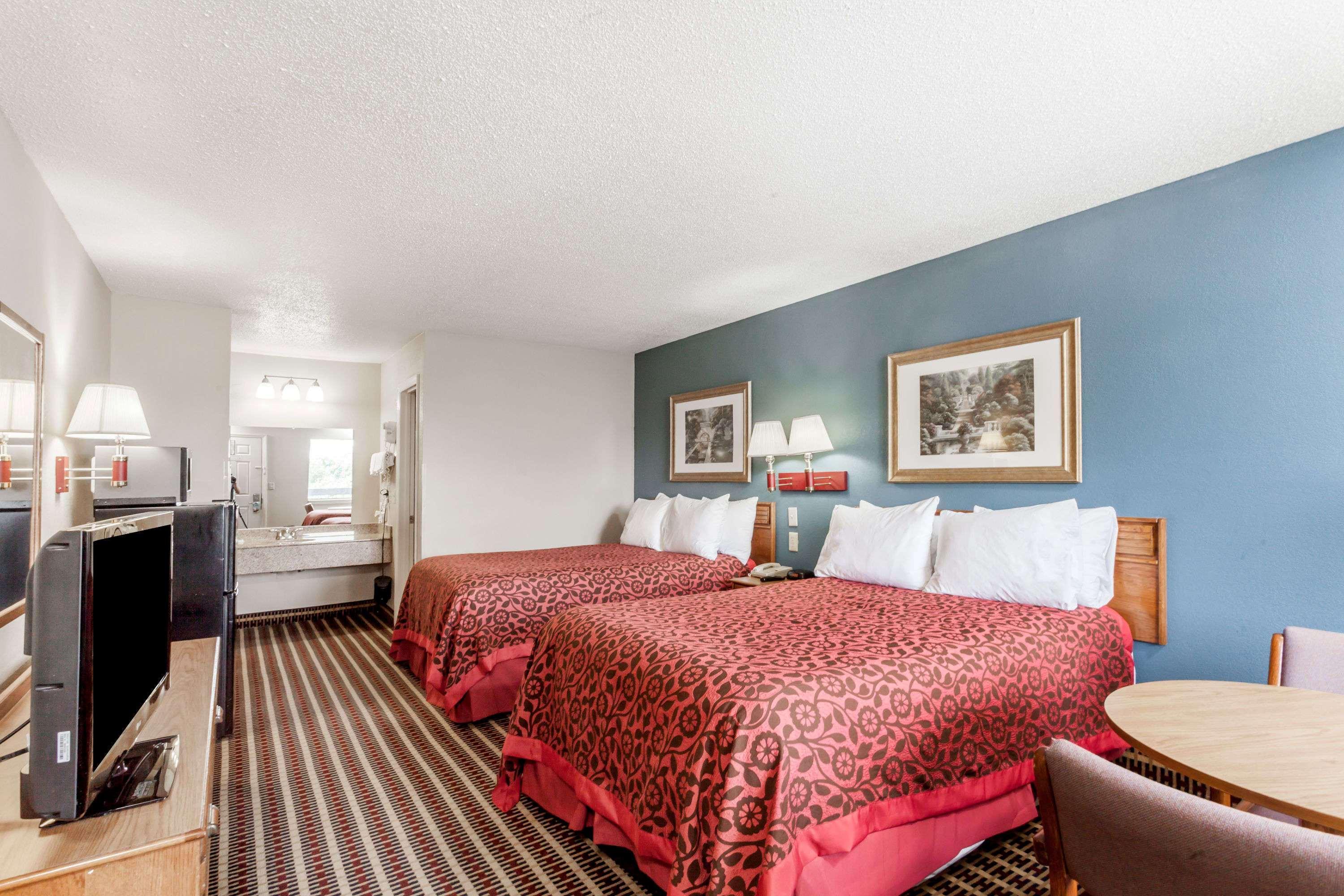 Days Inn By Wyndham Nashville N Opryland/Grand Ole Opry Dış mekan fotoğraf